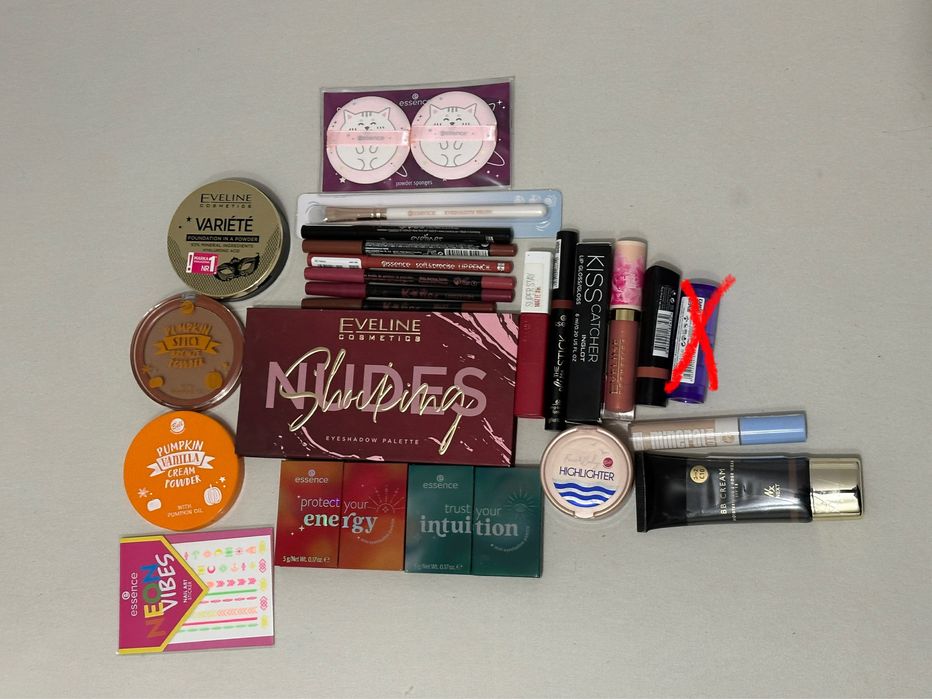 Zestaw Kosmetyków Essence Bell Eveline lovely Inglot Rimmel Maybelline