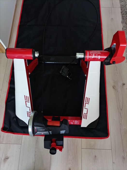 Trenażer rowerowy ELITE NOVO FORCE
