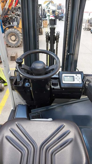Empilhador elétrico Usado e Recondicionado