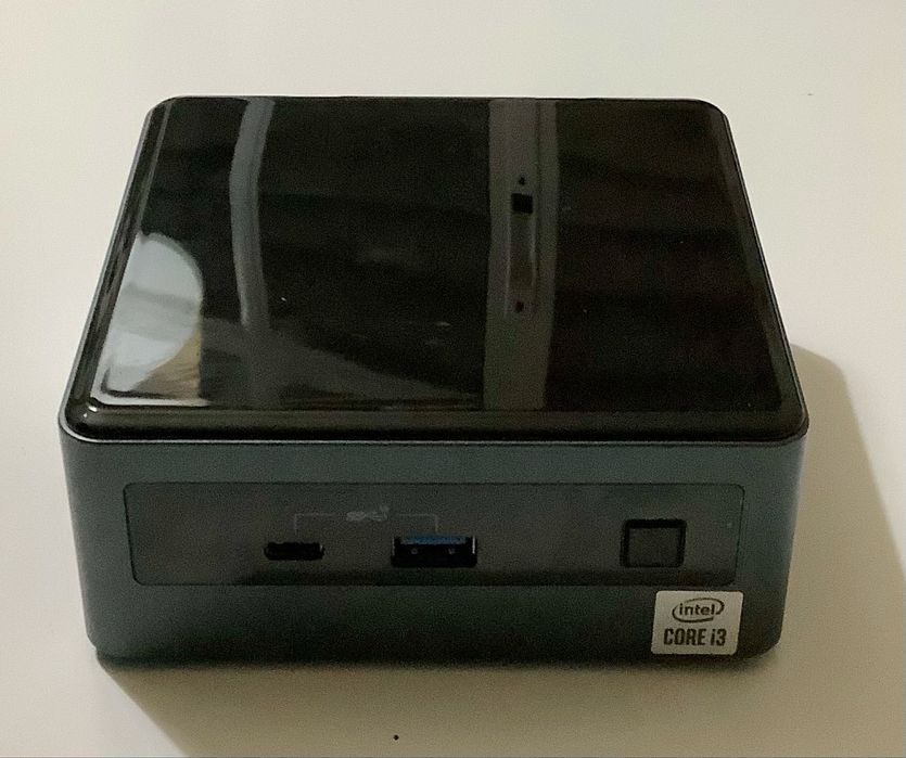 Mini computador - Intel NUC i3-10110U