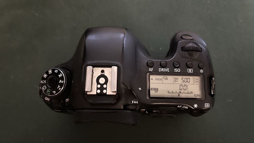 Canon EOS 6D, повнокадровий дзеркальний фотоапарат