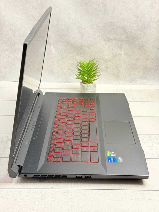 MSI Katana GF76 12UD i7-12700H 16ram ssd 512 RTX 3050 Ti 144hz