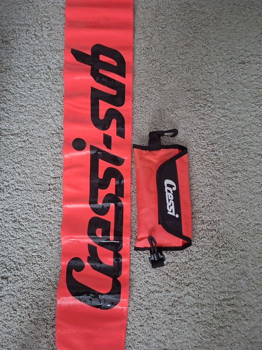 Conjunto Boia de patamar mergulho Cressi e carretel com cabo e mosquet