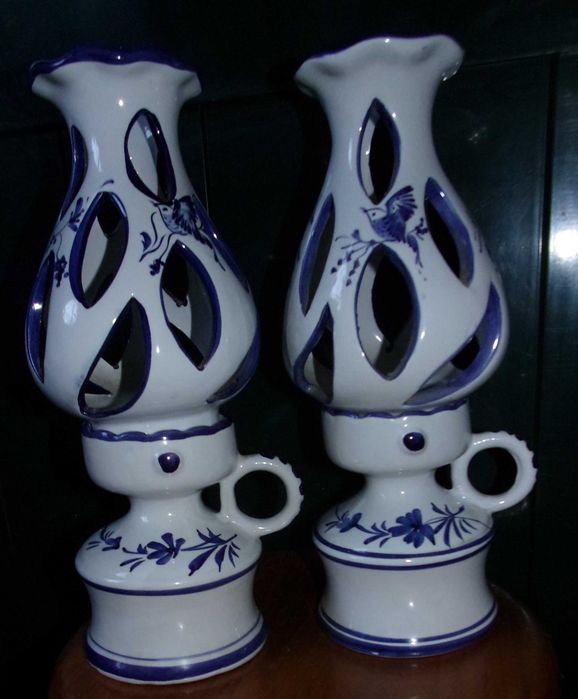 Lamparinas antigas  de cerâmica com 28 cm de altura