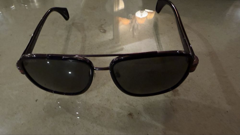 Óculos de Sol Gucci – metal escuro