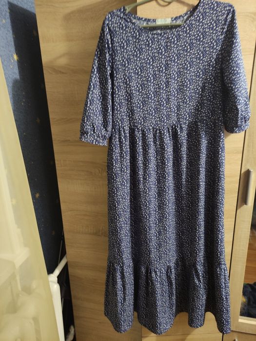 Сукня жіноча 46 р.Вільного крою.В ідеальному стані.