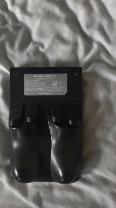 Ps Vita chipada top ,retrogamer nova com caixa fones JBL usados duas três vezes top