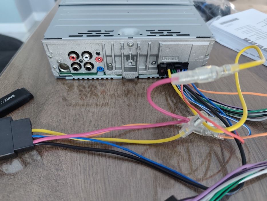 Nowe Radio samochodowe Alpine UTE 200BT, Bluetooth, USB,