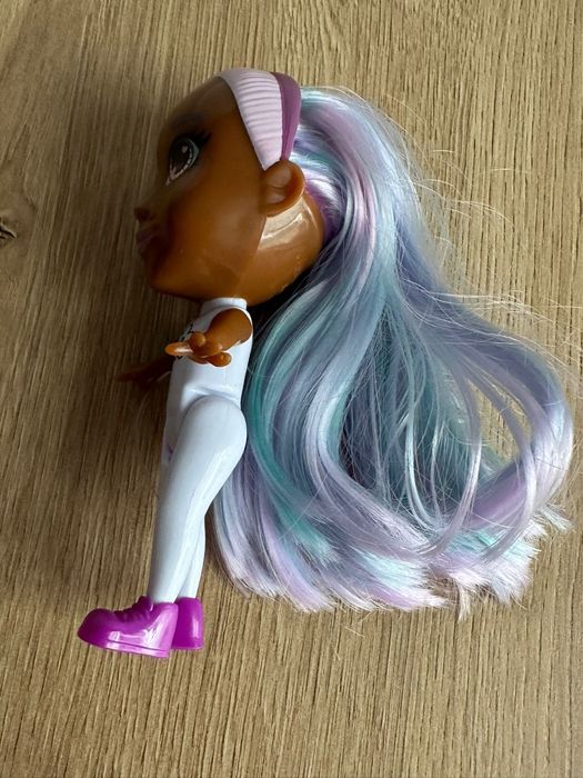 Goliath lalka Violet