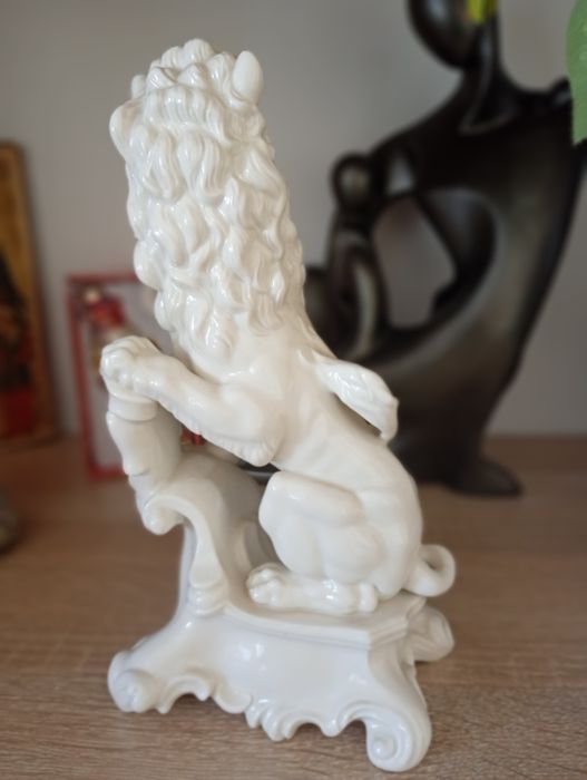 Porcelanowy Lew Bawarski sygnowany