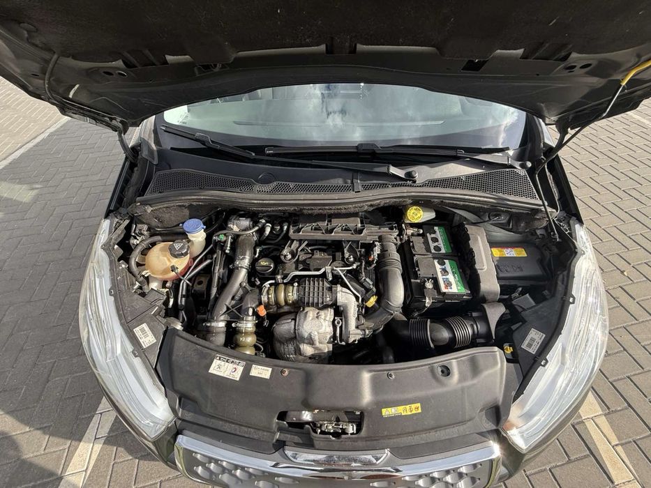Продам Peugeot 208