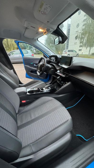 Peugeot e-208 Allure 50Kwh Full Extras