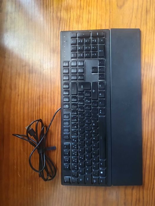 Teclado Razer Ornata V3 X Chroma RGB Gaming PT Preto