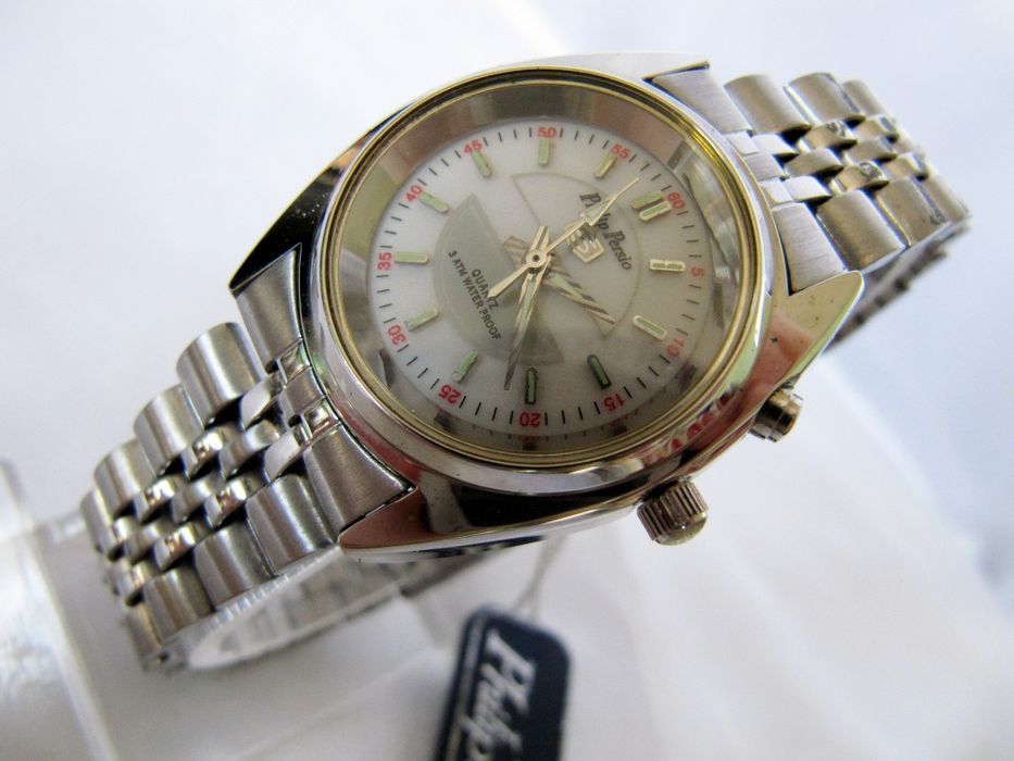 Часы Philip Persio Сингапур новые, кварцевые, женские