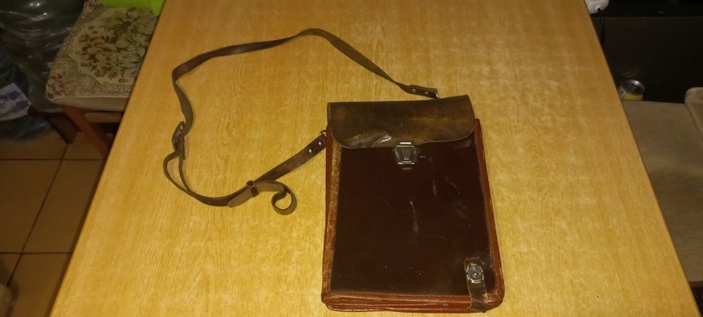 Шкіряний  офіцерський планшет , гарний стан.