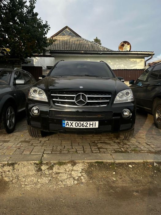 Автівка Мерседес мл 350