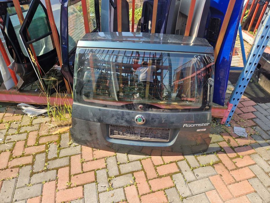 задня кришка багажника Skoda Roomster 2006-2015 дверь задня Румстер
