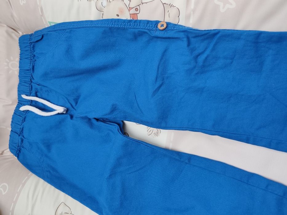 Nowe spodenki materiałowe chłopięce r. 98