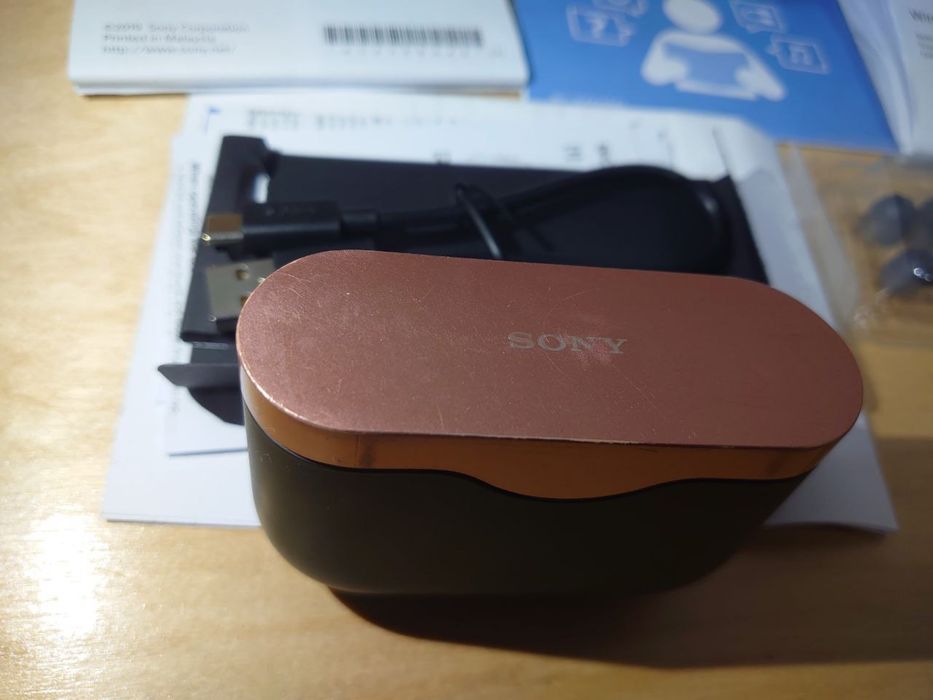 Унікальні бездротові навушники Sony WF-1000XM3 ( нова батарея )