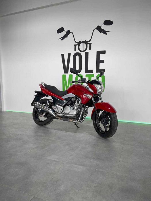 Мотоцикл Suzuki GSR250