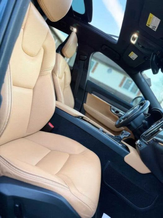 Volvo V90      2018