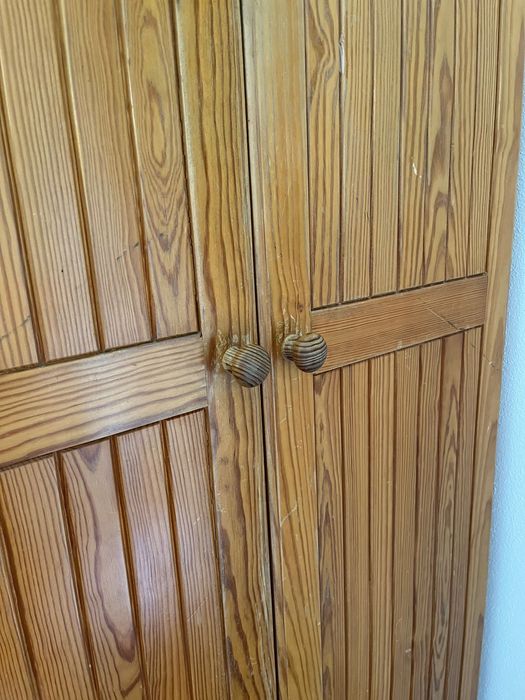 Armário de Madeira