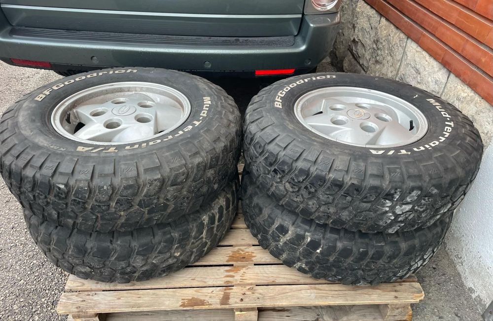 Jantes Land Rover Cyclone + Pneus BF Goodrich Mud Terrain 235X85X16