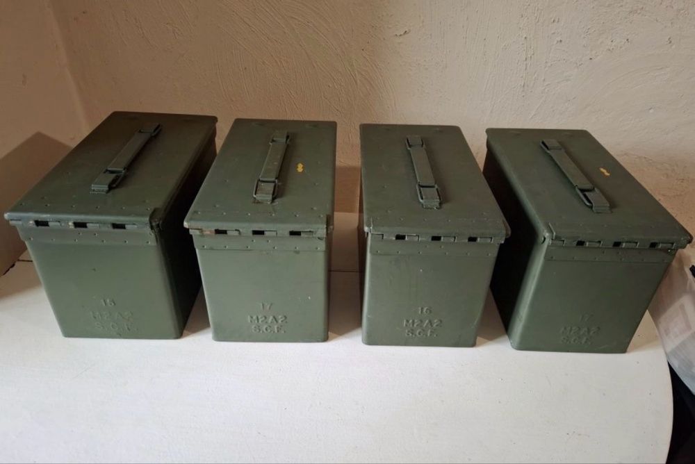 Продам металеві гермітичні ящіки