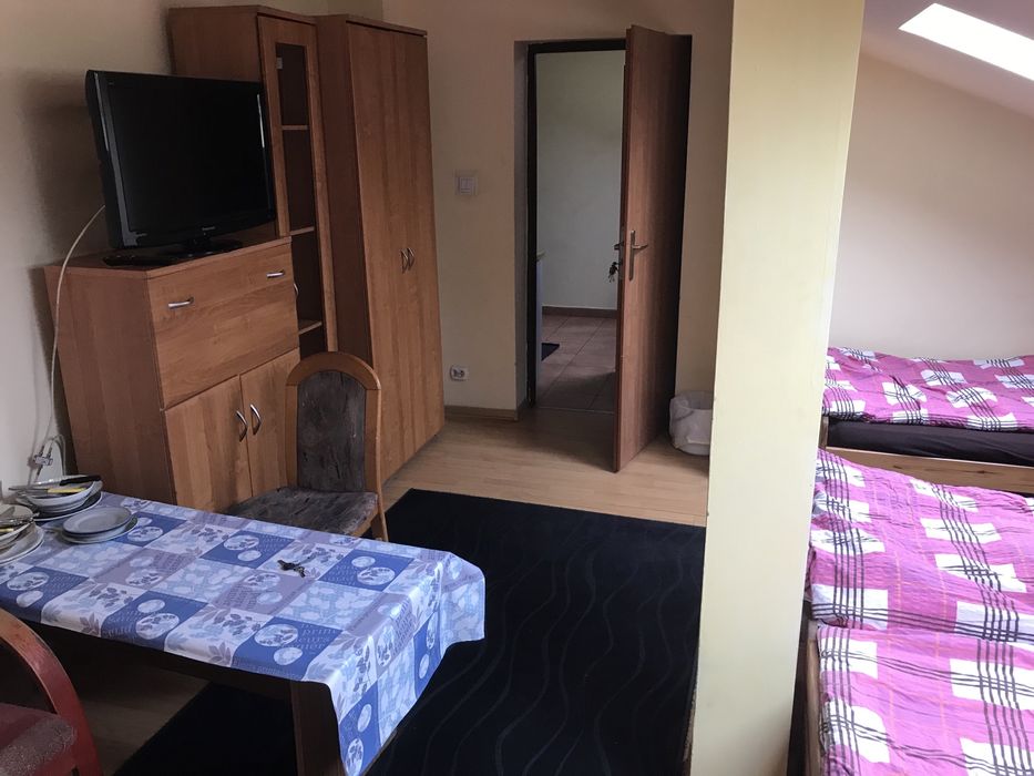 Tanie noclegi dla  firm ,pokoje ,mieszkania Ściegiennego 12