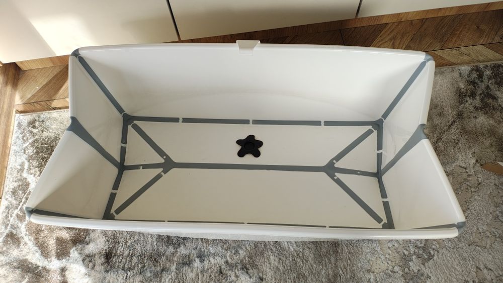 Wanienka Stokke XL + siedzisko dla niemowlaka