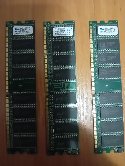 Карты  памяти  ноутбука