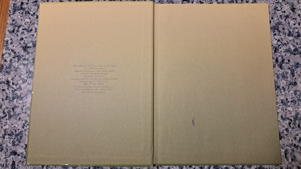 Livro Irmãos Grimm - Editorial Estampa