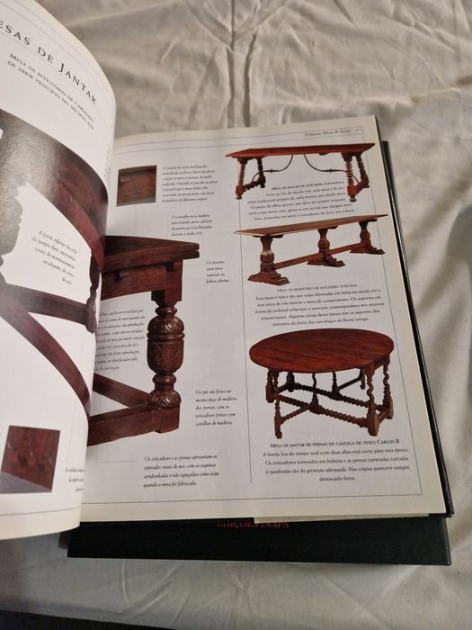 Livro de antiguidades em bom estado