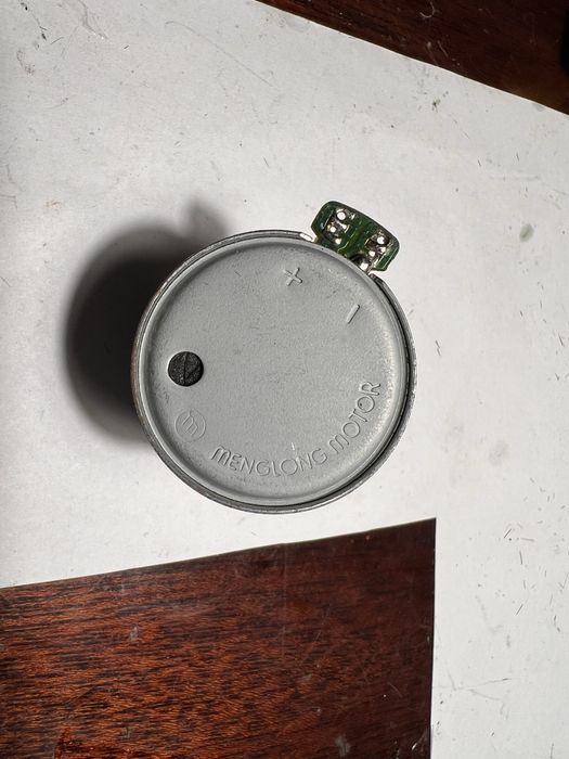 Мотор для касетной деки.12v 2400об/м.