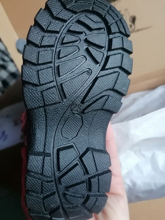 Nowe buty dla dziecka