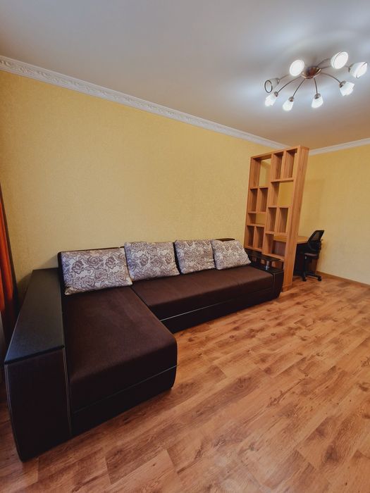 Продам 2 кімнатну квартиру на 95 кварталі!