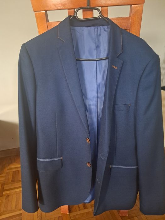 Garnitur męski granatowy