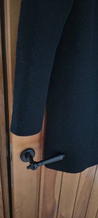 Wełniany płaszcz COS