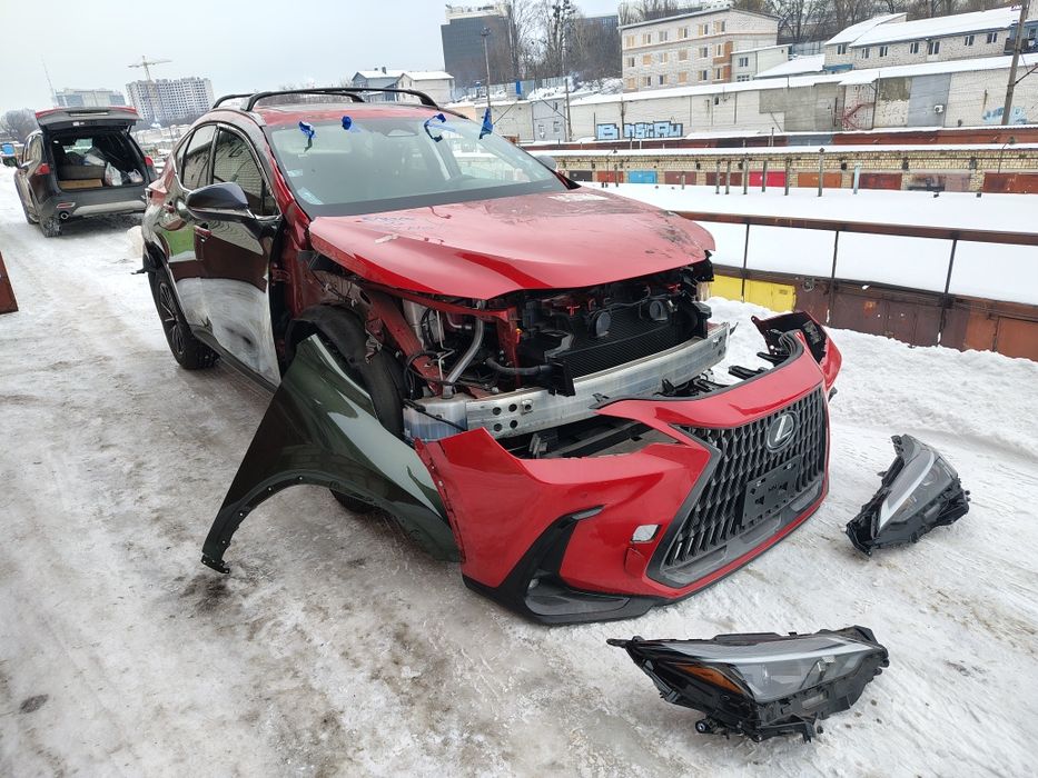 Lexus Nx 350H Premium 2024 Red 2.5L