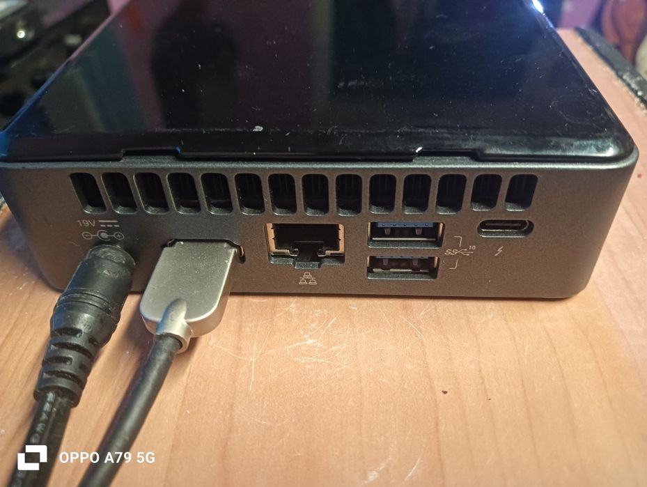 Micro komputer Nuc