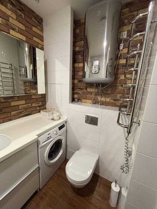 ЖК Кришталеві Джерела зручна 3К/84м2 якісний дизайнерський ремонт