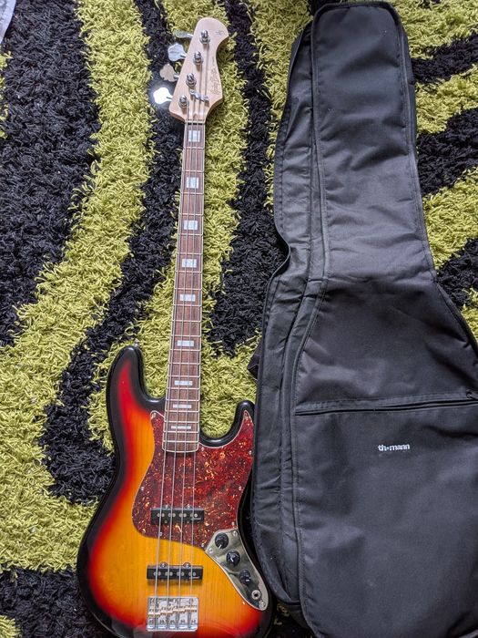Sprzedam gitarę bassowa firmy Harley benton