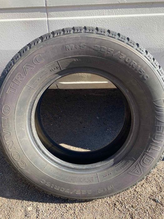 225/70/15С продам