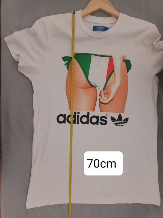 Rara t-shirt Adidas Originals série Adibottom