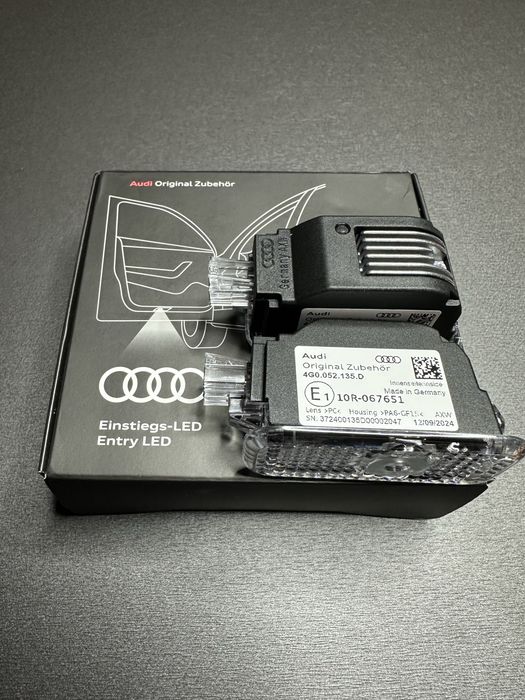 Проекция логотипа авто Audi, Оригинальная LED подсветка дверей