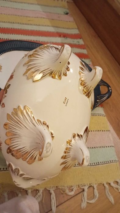 Terrina antiga, louca antiga