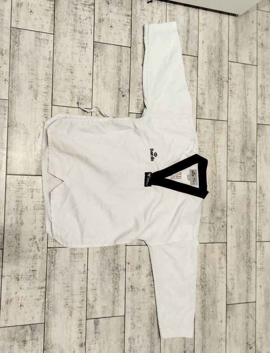 Форма (Добок) та Обладнання Тхеквондо 12-13 років + 9-10 років (ОПИС)