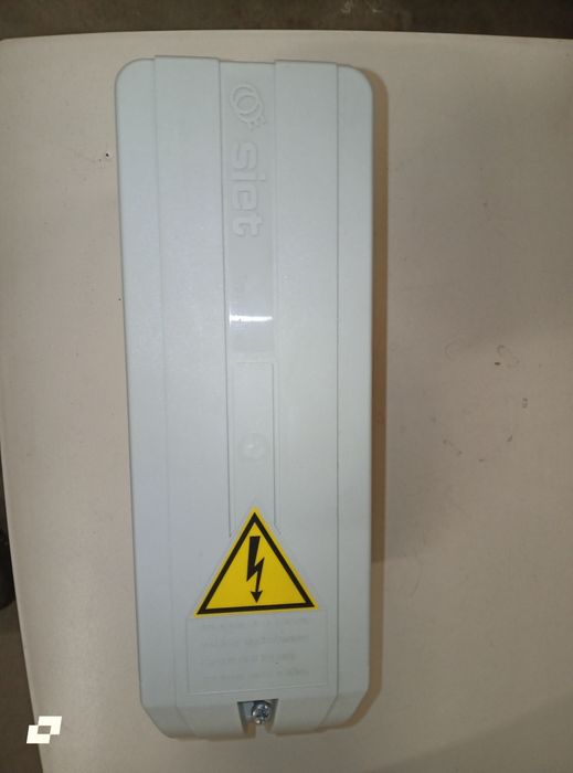 Transformador Néon SIET TR 10000/25 D (10kV 25mA / 5-E-5 kV)
