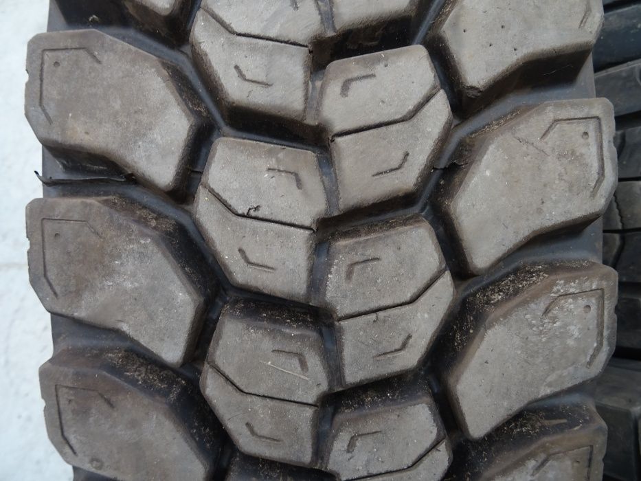 Opona 13R22.5 LAVRENT LR WORKS Retread (650 netto)