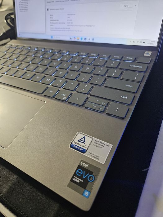 Laptop biznesowy Dell Inspiron 13 2K/i5-11320H/16 Ram/256 NVME/Win11 P